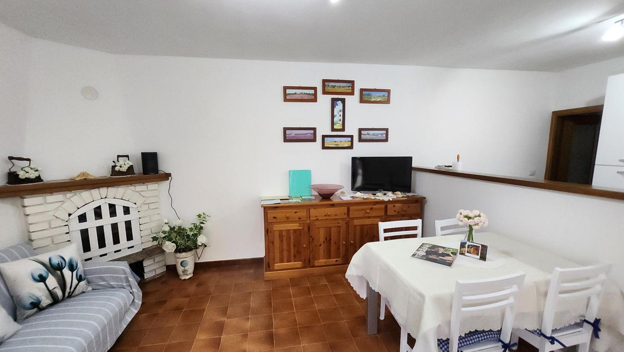 Laura'S Cottage With Lake View, Detached, 5 Kilometers From Varenna Lierna Exterior photo