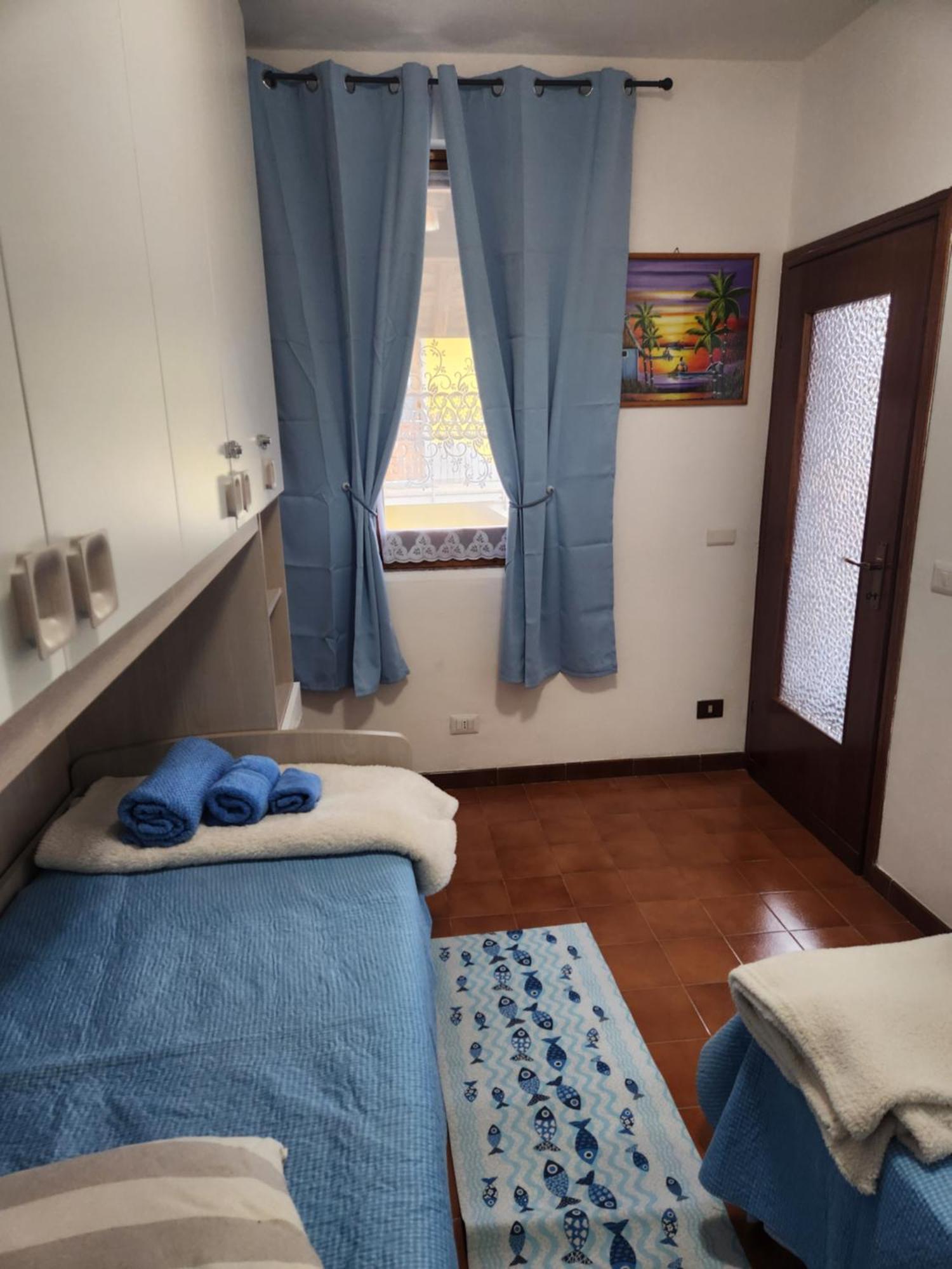 Laura'S Cottage With Lake View, Detached, 5 Kilometers From Varenna Lierna Exterior photo